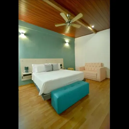 Pensión Room In Guest Room - Ca-2 Room In Cartagena